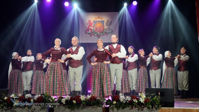 Latvijas Republikas proklamēšanas   104. gadadienas sarīkojums  „Tikai Daugava paliek tā pati” 